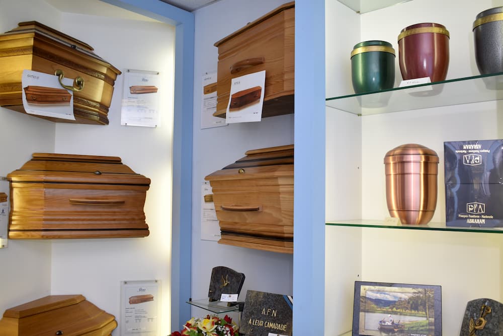 Cercueils et urnes funéraires Pompes Funebres Abraham